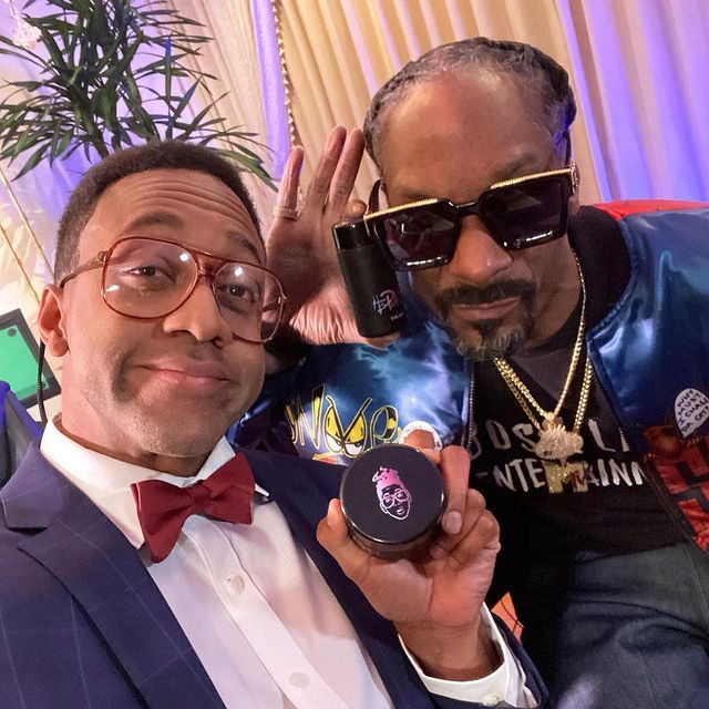 Snoop Dogg and Steve Urkel Comes Out to Indorse a New Scheme