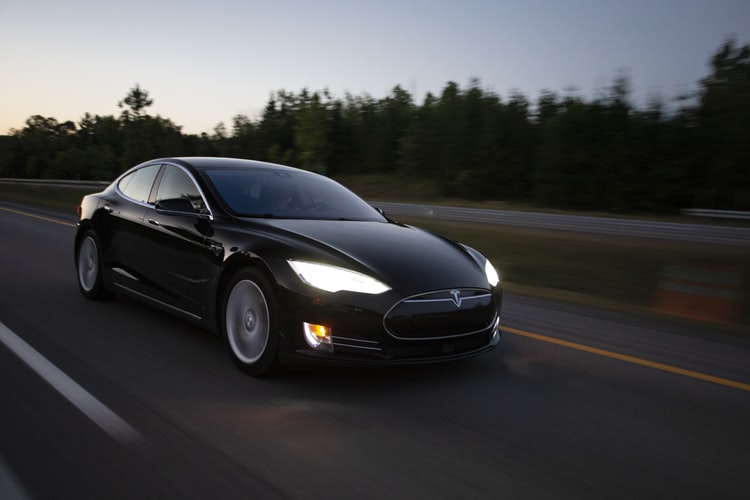 MotorTrend: Yes, Even the Tesla Model S Plaid Will go 0-60 in two seconds, but there Is a Grab