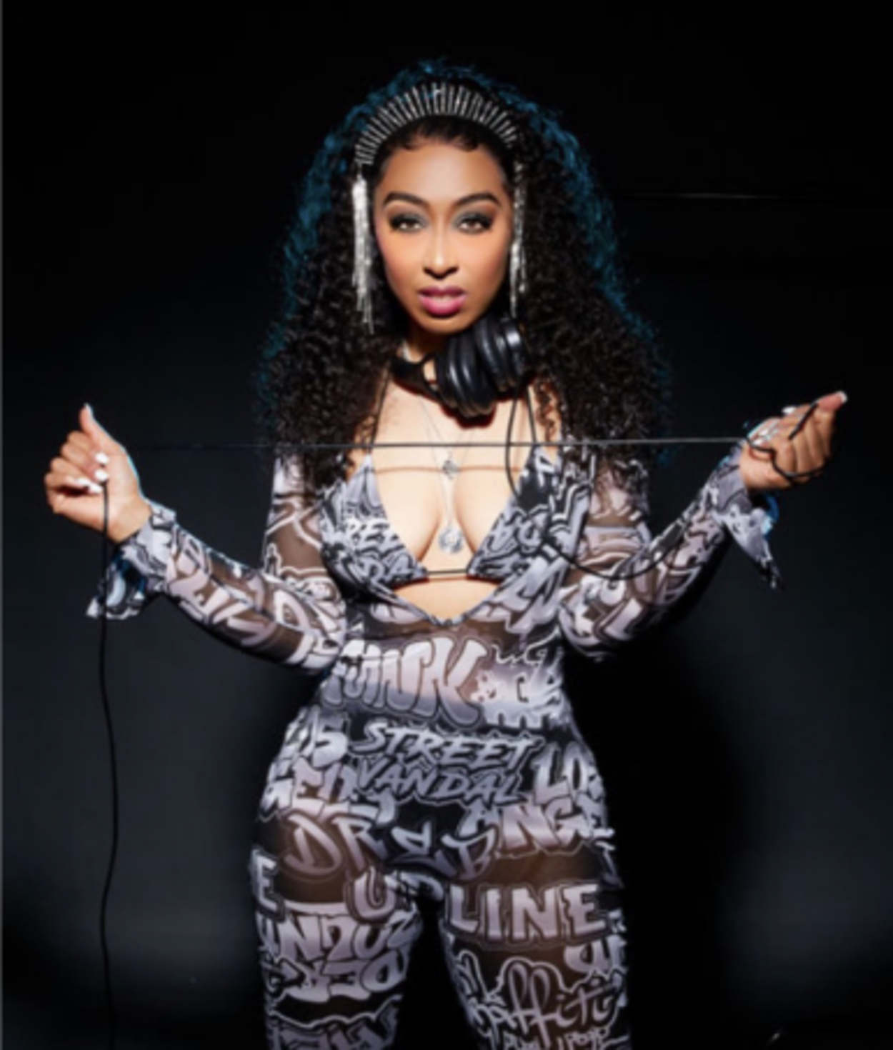 Lashia 'LadyBoomBoxx' Levins official picture in hd