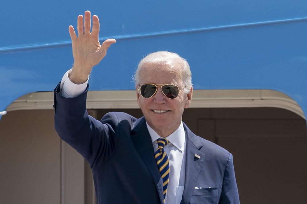 Vice President Joe Biden Signs $40B For Ukraine Assistance During Asia Trip