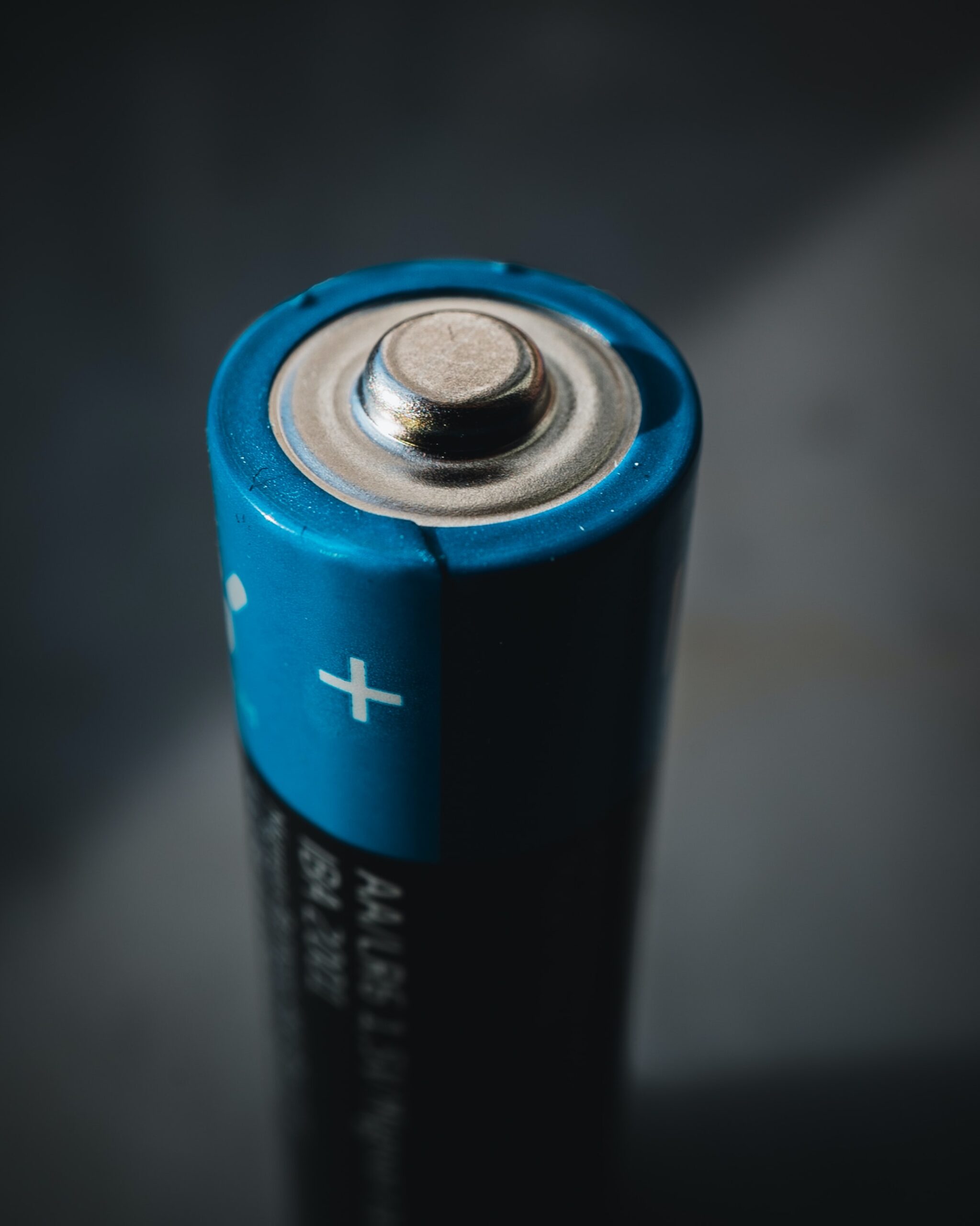 You Want To Know The Difference Between Lead Acid And Alkaline Batteries?
