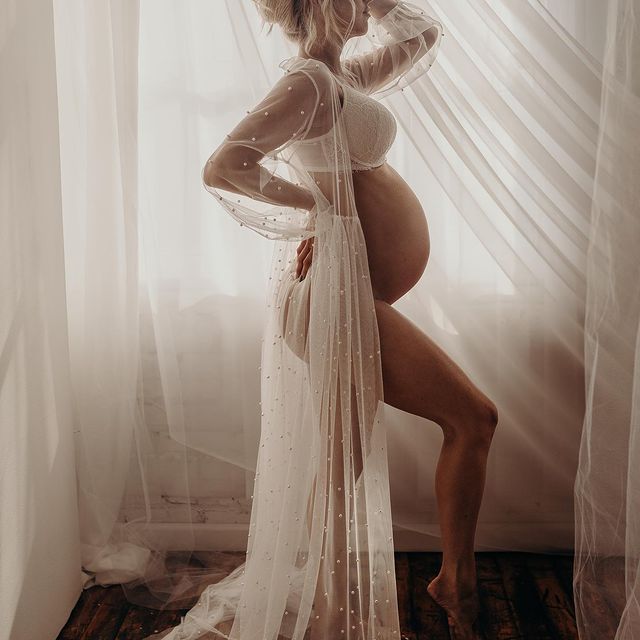 Pregnant Brittany Mahomes Poses in No Underwear