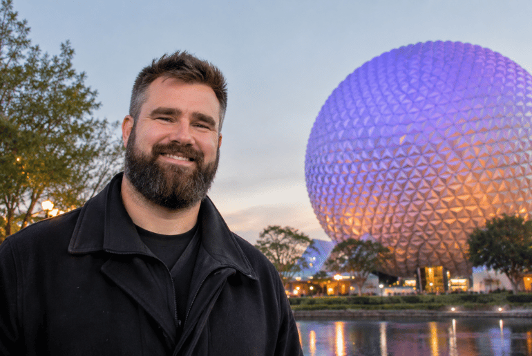 Disney Reveals Its 2026 EPCOT Candlelight Processional Celebrity Lineup