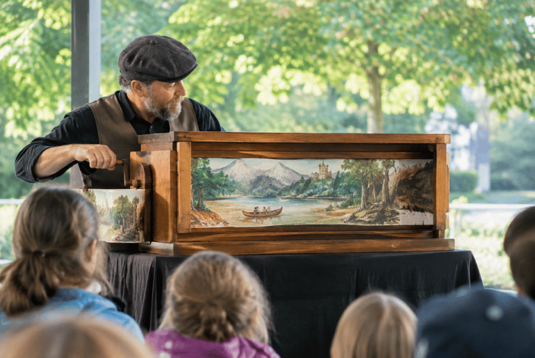 Minneapolis Crankie Fest Brings an Old Storytelling Art to a New Generation