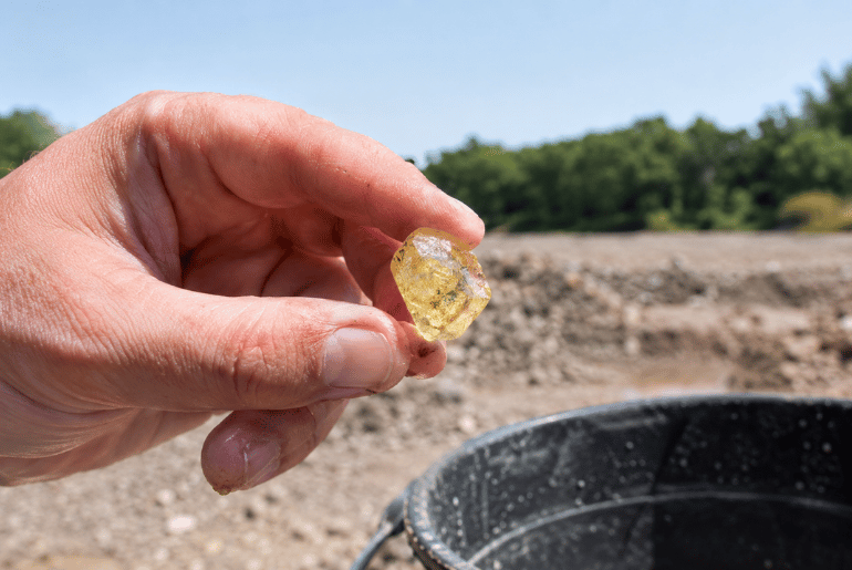 Missouri Gem Hunter Makes a Stunning Arkansas Discovery